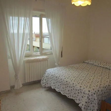 Apartment Luminoso A 80 Metri Dal Mare Terracina